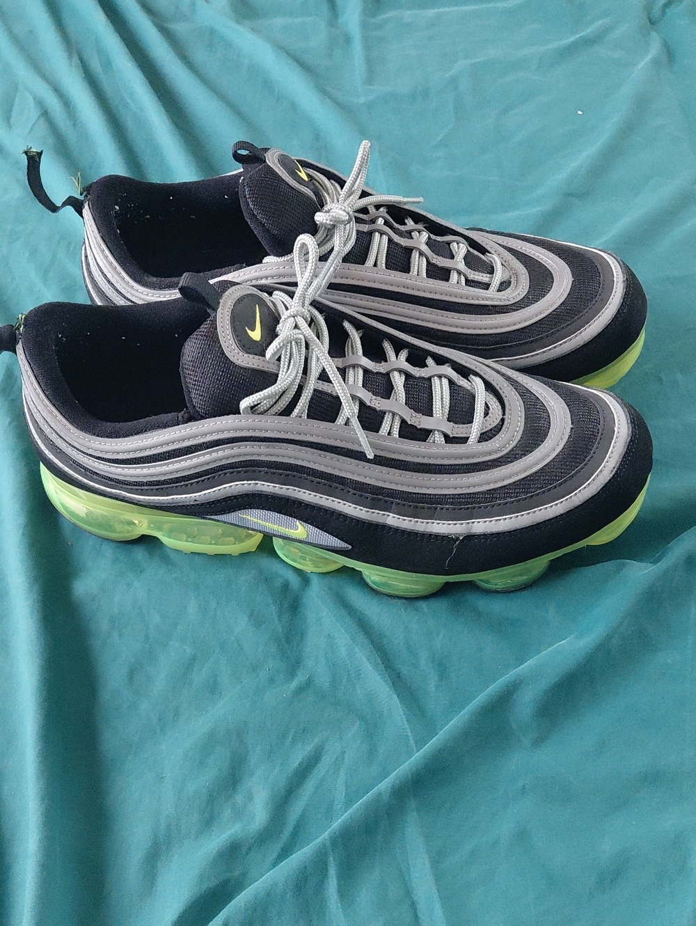 Nike Men’s Black and Neon Green Air VaporMax 97-Style Sneakers